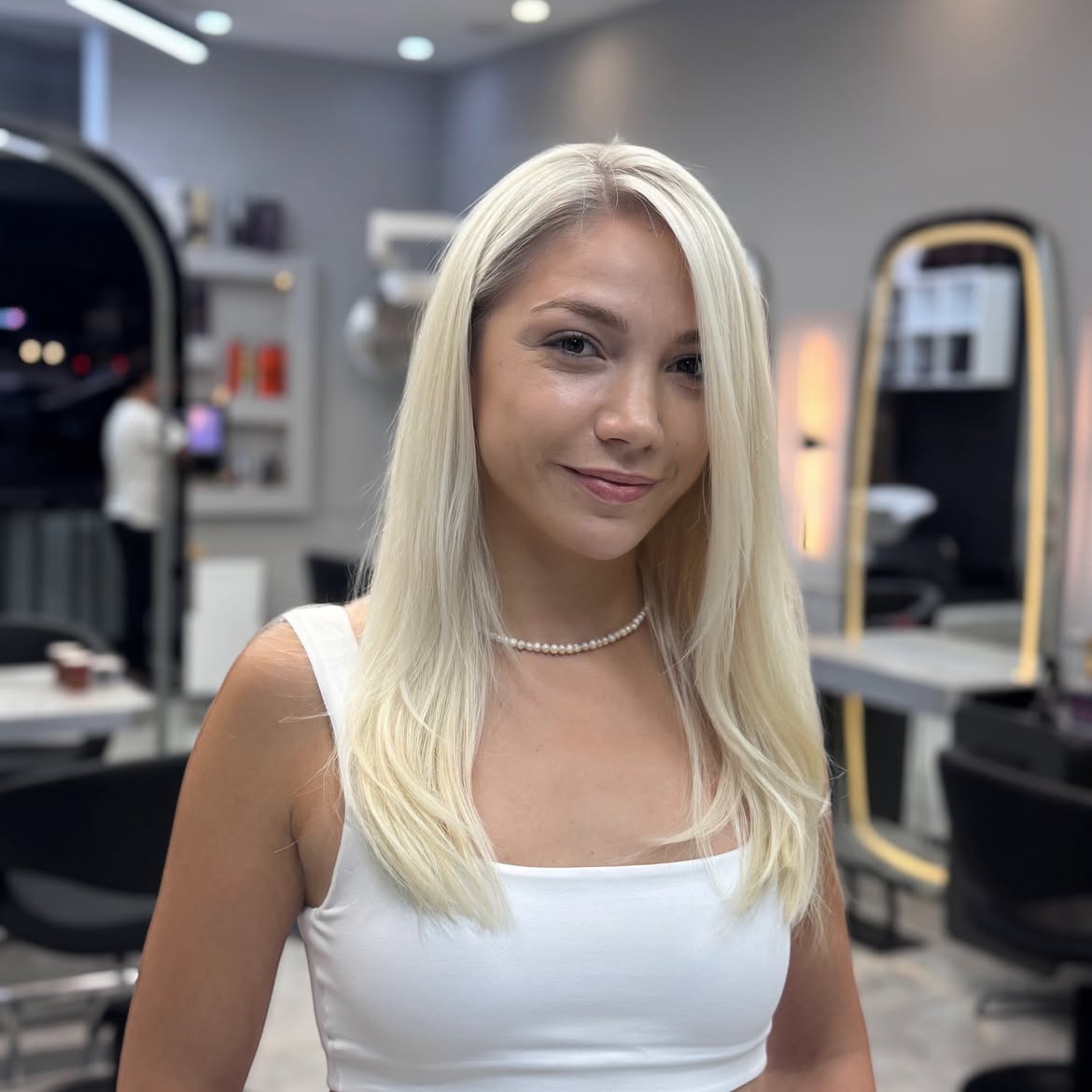 Platin sarı saç uygulaması